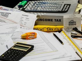 Why Credit Reports Are Helpful During Tax Prep