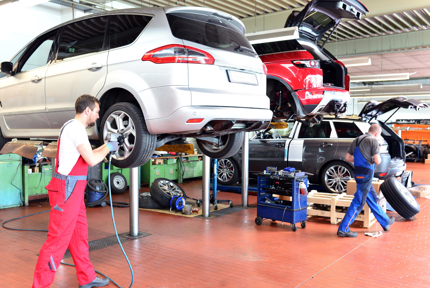 How To Identify The Most Suitable Auto Service Center