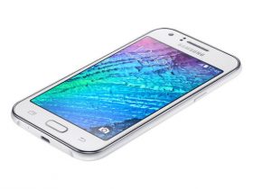 AND J7 OFFICIAL: With Front-Facing LED Flashes
