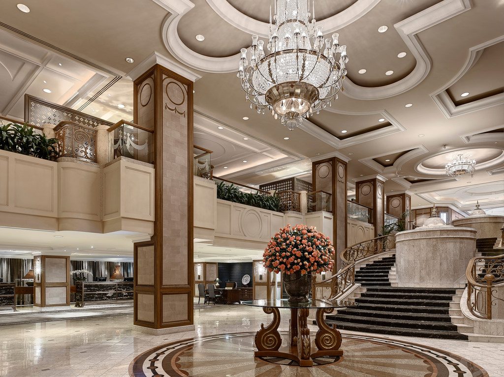 How To Choose The Right Chandelier For An Entrance Lobby