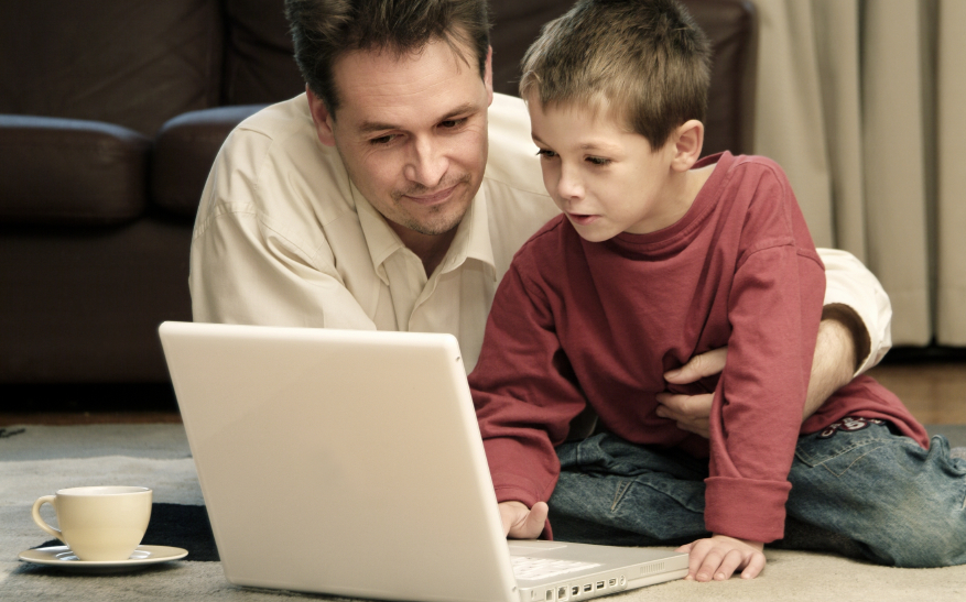 5 Ways You Can Track and Protect Your Children from Online Dangers