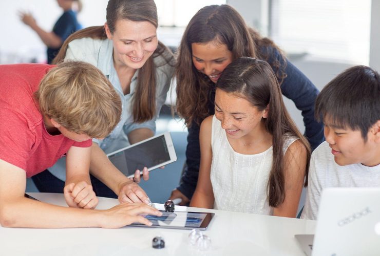 Thrill Your Family and Friends With A Smart Robot From Ozobot