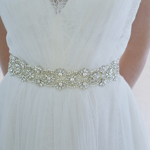 Top 5 Types Of Bridal Accessories You Must Have