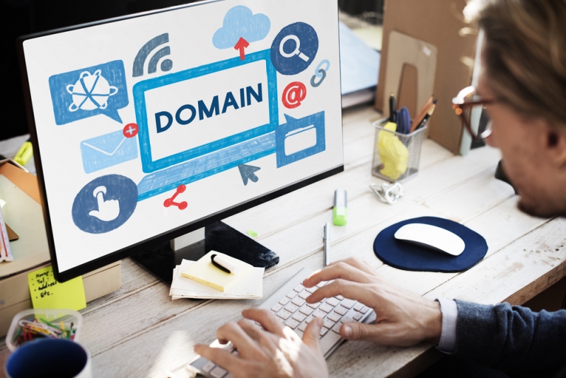 Should You Be Using Keywords Directly In Your Domain Name?