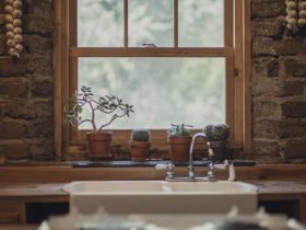 Trying To Make Your Home Independent From The City? 4 Services You'll Still Need