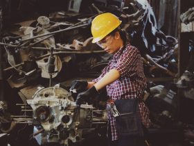 4 Ways Contractors Can Keep Themselves Safe On The Job