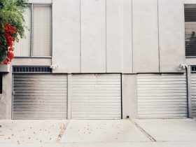 4 Tricks to Silence A Noisy Garage Door