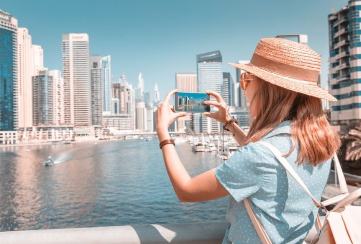 4 Careers For People Who Love to Travel