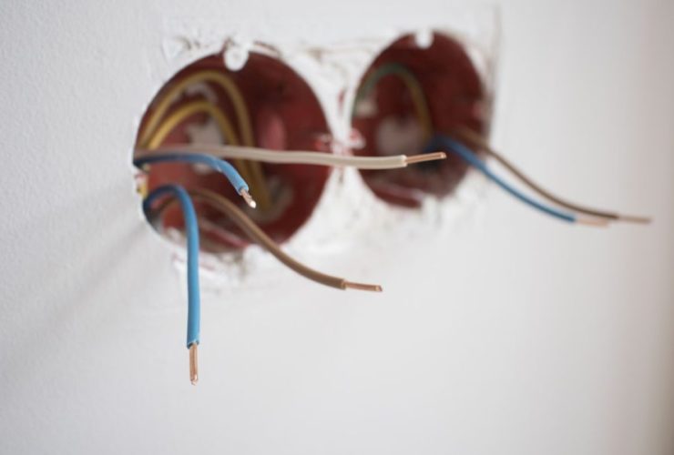 How to Remove Insulation from Copper Wire For Recycling