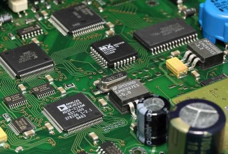 Tips For Ensuring Quality When You Outsource Your Business's PCB Manufacturing