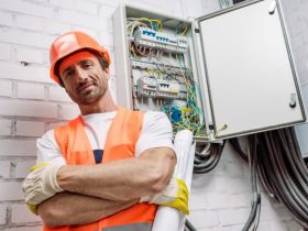 Do Electricians Make A Lot Of Money?