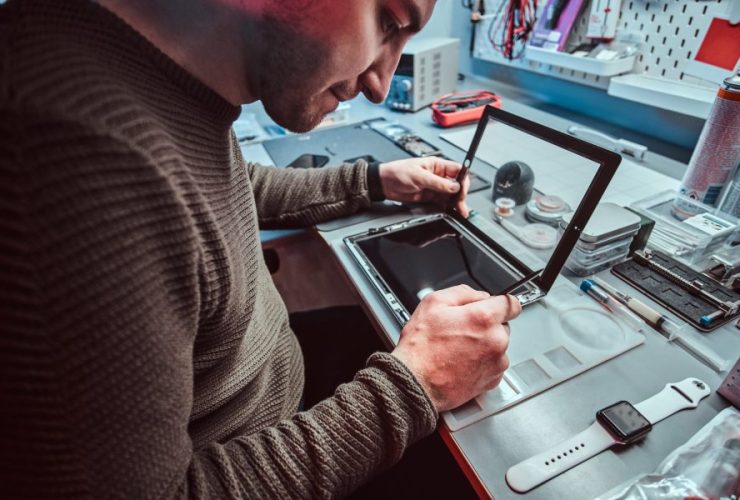 Repair or Replace: Tips For Extending Your Tablet's Lifespan